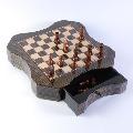 Набор для игры в шахматы в деревянной коробке в виде 